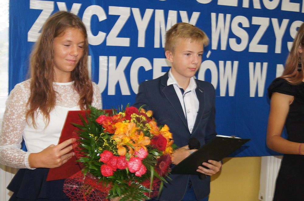 Rozpoczęcie Roku Szkolnego 2019  - 2020 w Szkole Filialnej w Więsławicach
